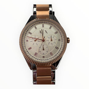 Reloj para Mujer Armani – Detalles en Dorado y Plata, Estilo Elegante