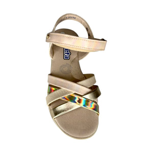 Sandalia para Niña – Dorado y Nude con Detalle Iridiscente | Marca Coqueta