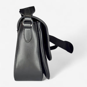 Crossbody guess